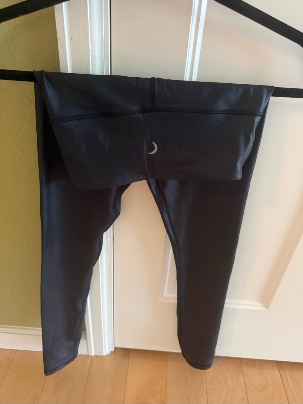 ZYIA Black women's Leggings